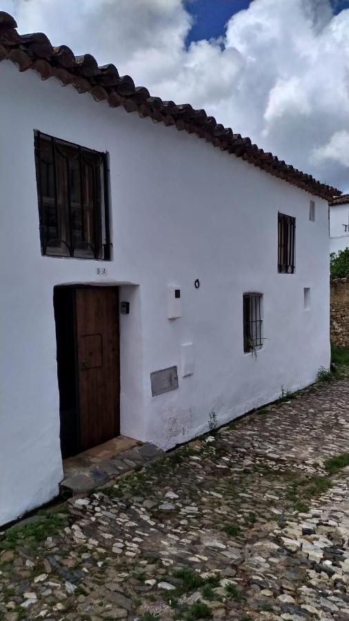 Villa Monteperdido Linares de la Sierra Exterior foto